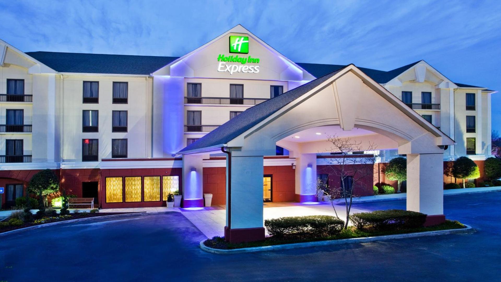 Holiday Inn Express Atlanta West – Theme Park Area, an IHG Hotel